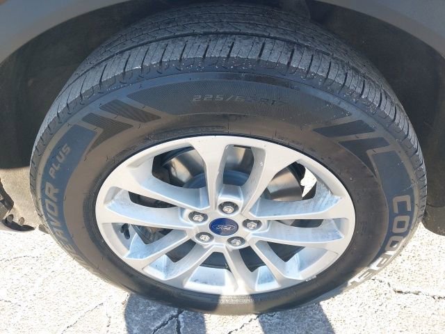 Certified 2022 Ford Escape SE image 14