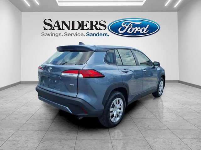 Used 2022 Toyota Corolla Cross L AWD/4WD image 2