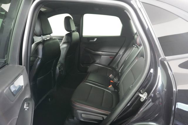 Certified 2025 Ford Escape ST-Line AWD/4WD image 24