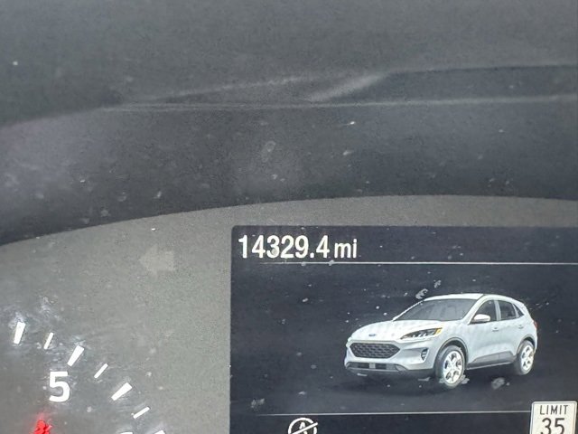 Certified 2022 Ford Escape SE w/ Cold Weather Package image 38