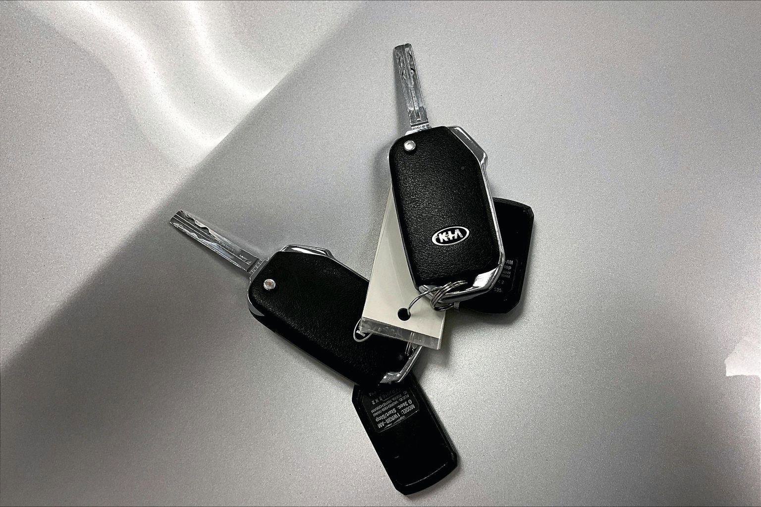 Used 2021 Kia Sportage LX image 11