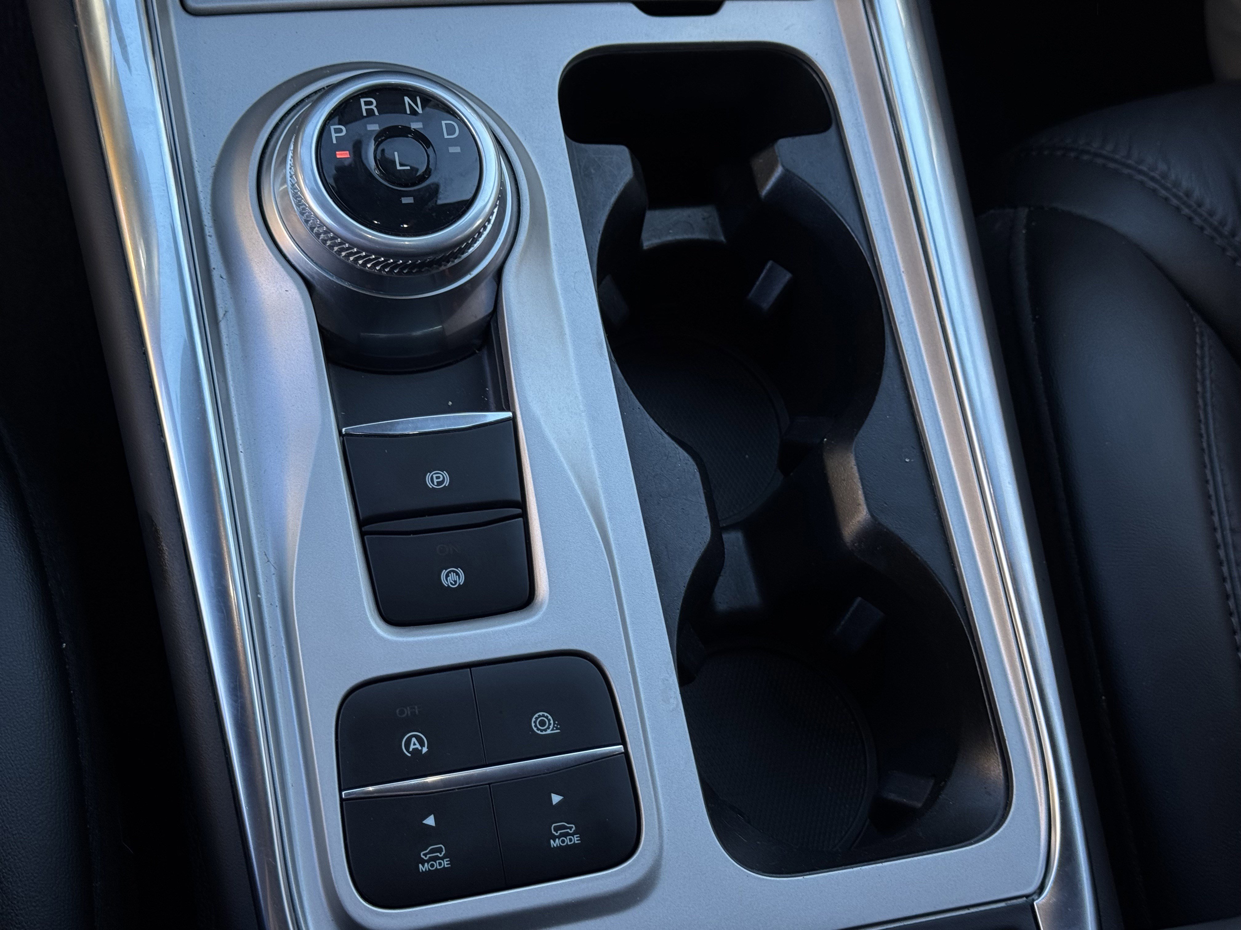 Certified 2022 Ford Explorer Platinum w/ Equipment Group 601A image 22