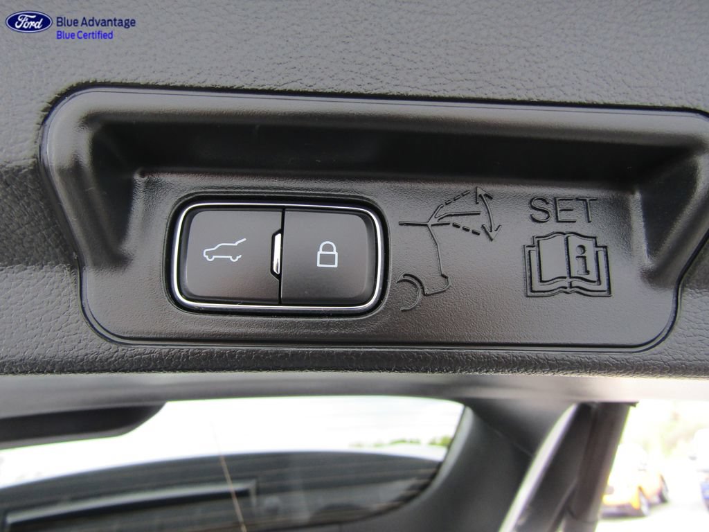 Certified 2024 Ford Explorer XLT w/ Equipment Group 202A AWD/4WD image 27
