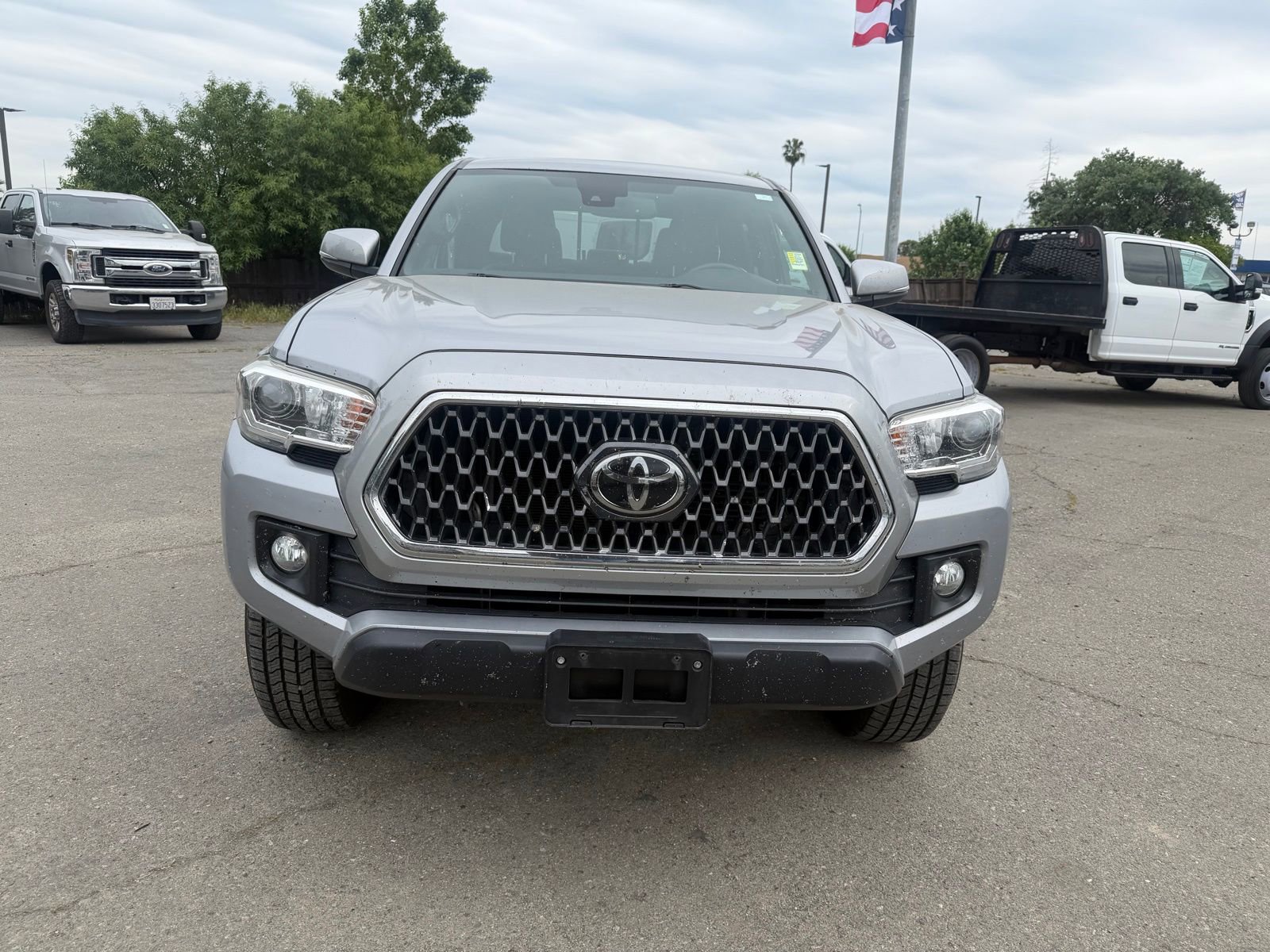 Used 2019 Toyota Tacoma TRD Off-Road w/ TRD Premium Off Road Package image 8