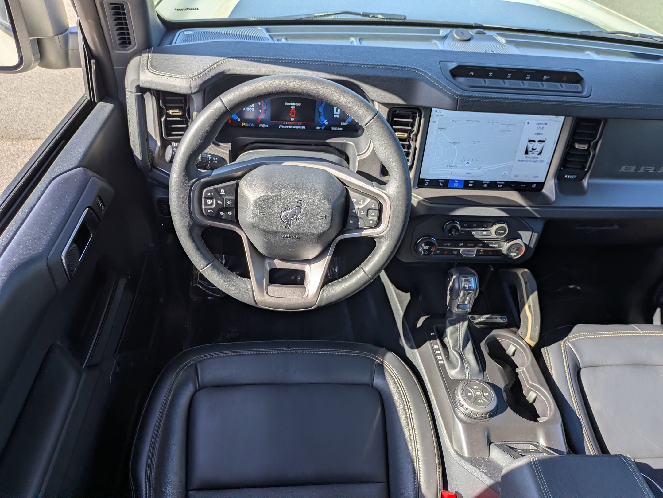 Certified 2025 Ford Bronco Badlands AWD/4WD image 34