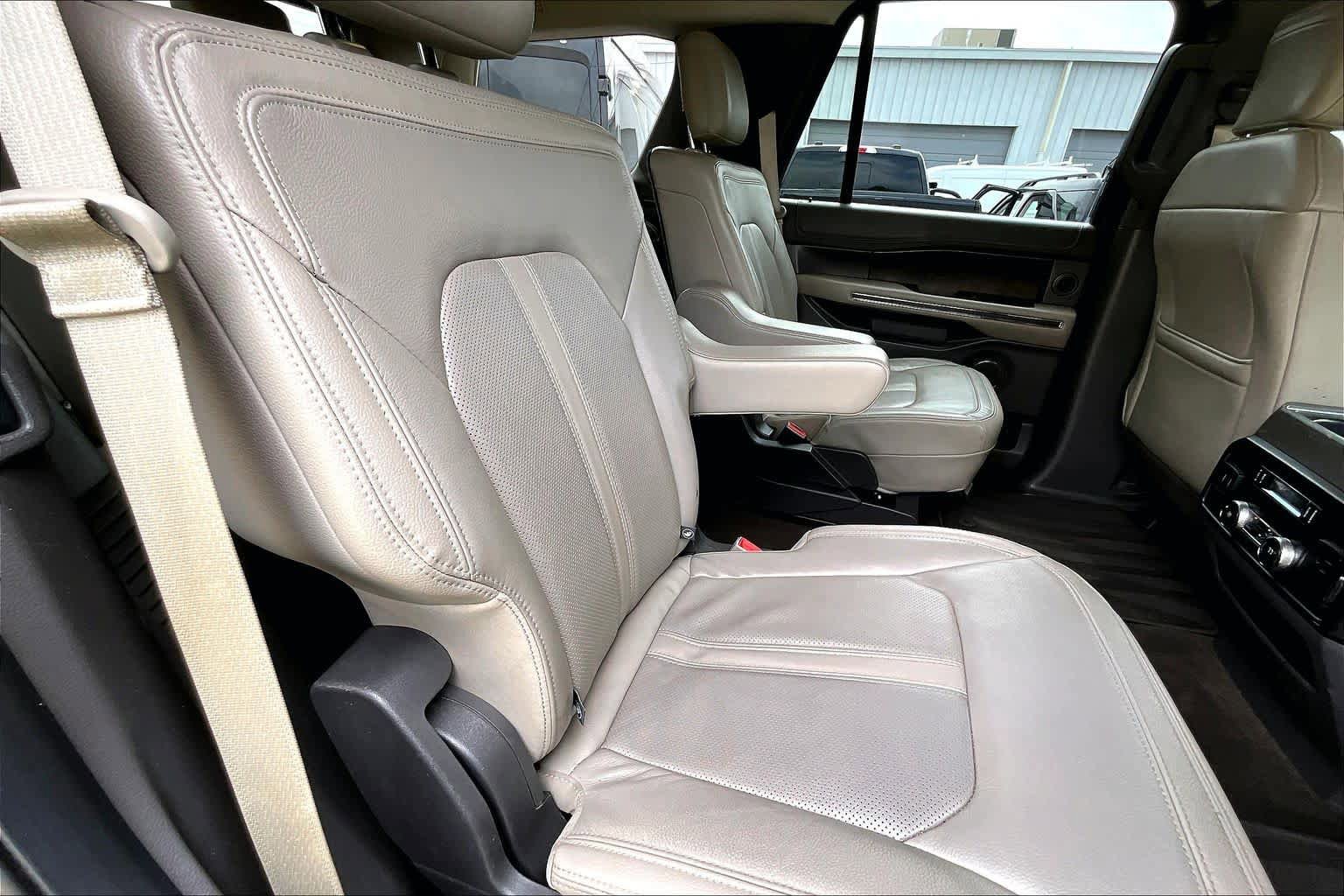 Certified 2018 Ford Expedition Limited w/ Equipment Group 301A RWD image 20