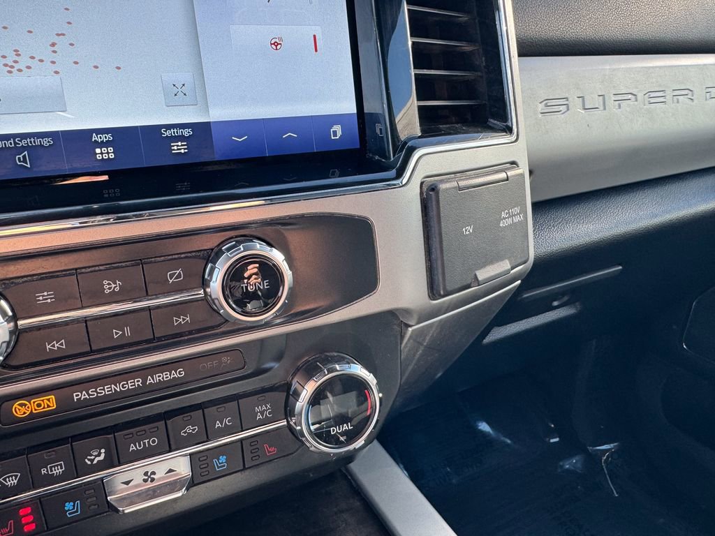 Certified 2022 Ford F350 Lariat w/ Chrome Package image 35