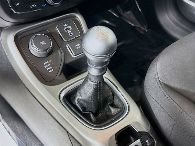 Used 2019 Jeep Compass Sport image 16