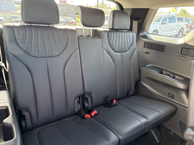 Used 2024 Hyundai Palisade Limited FWD image 14