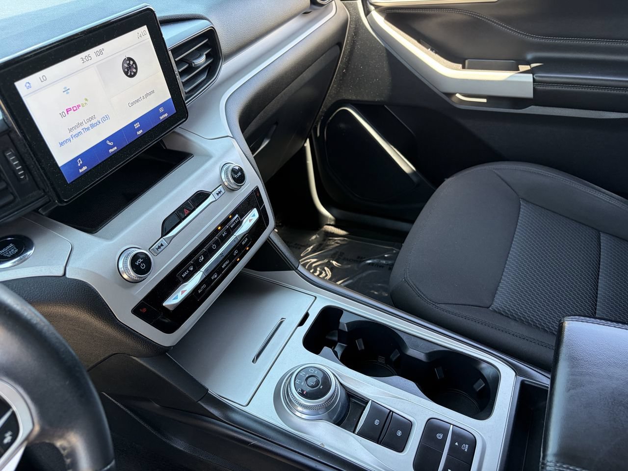 Certified 2023 Ford Explorer XLT RWD image 26