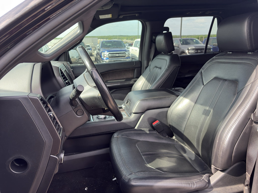 Certified 2019 Ford Expedition Limited w/ Special Edition Package AWD/4WD image 11