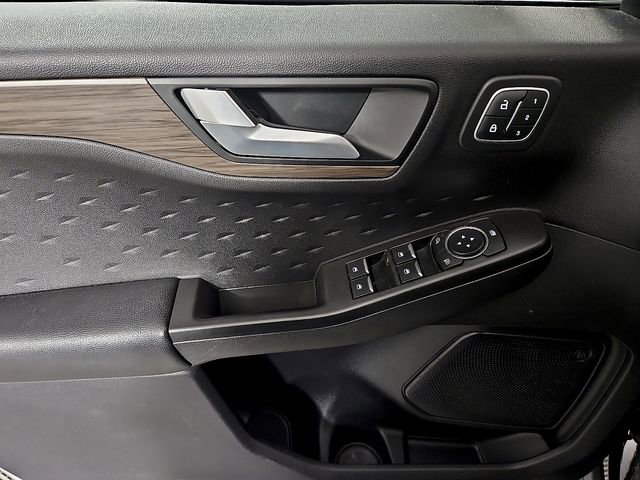 Certified 2020 Ford Escape Titanium w/ Titanium Premium Package 2.0 image 13