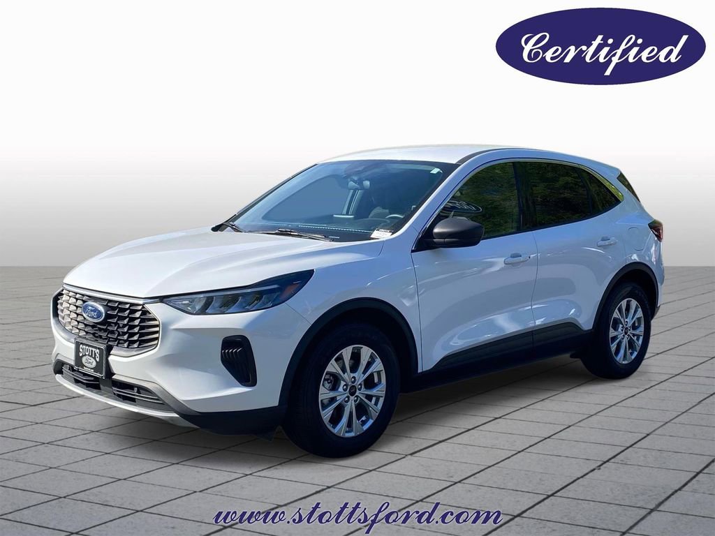 Certified 2023 Ford Escape Active w/ Cold Weather Package FWD image 3