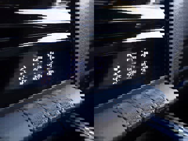 Used 2025 RAM 1500 Laramie image 39