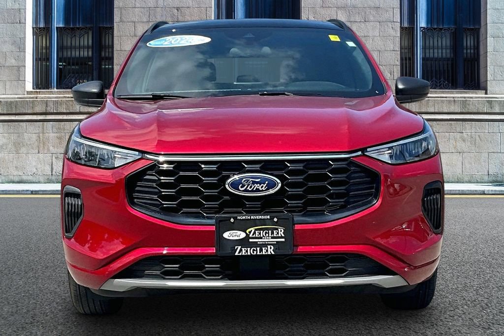 Certified 2024 Ford Escape ST-Line AWD/4WD image 3
