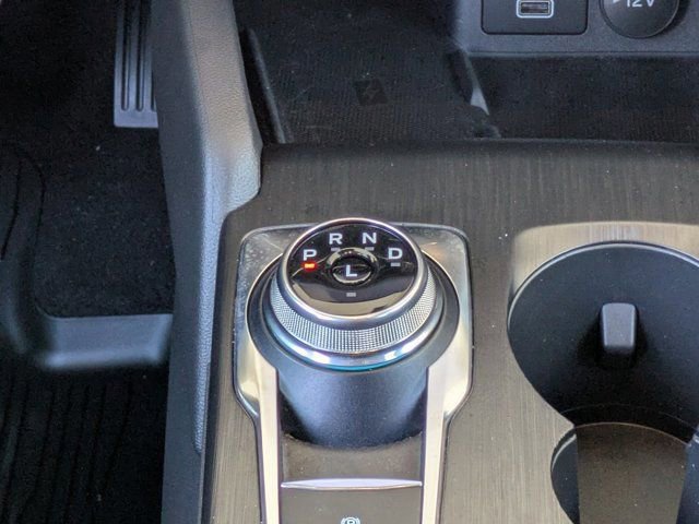 Certified 2024 Ford Escape Platinum image 16