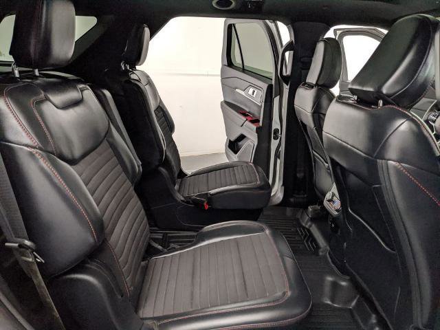Certified 2025 Ford Explorer ST-Line w/ Premium Package image 23