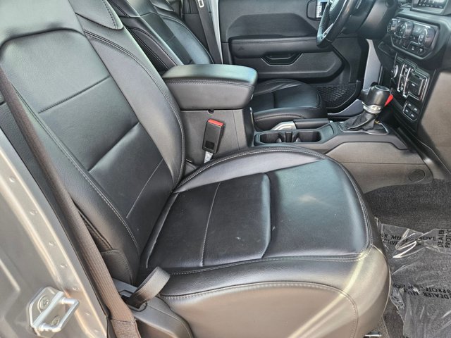Used 2021 Jeep Wrangler Unlimited Sahara image 21