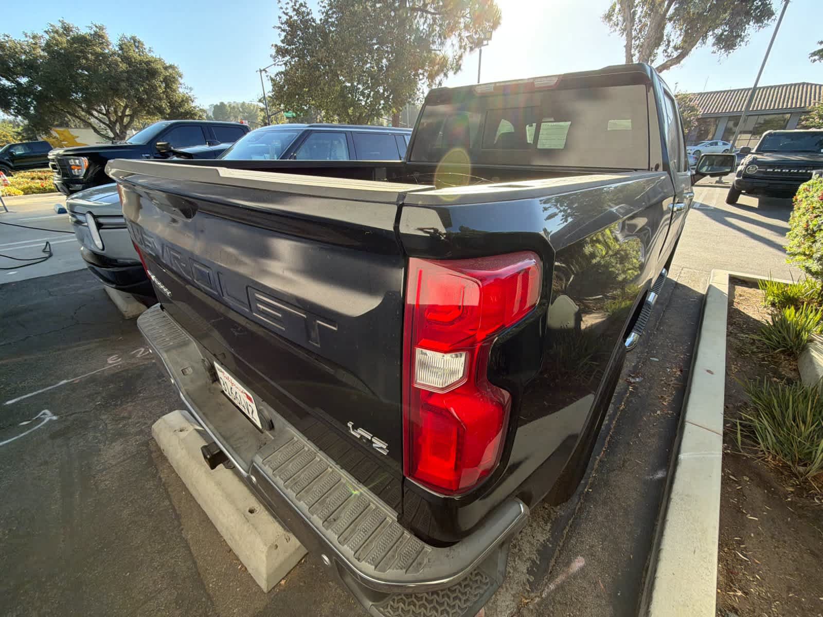 Used 2019 Chevrolet Silverado 1500 LTZ w/ LTZ Plus Package RWD image 4