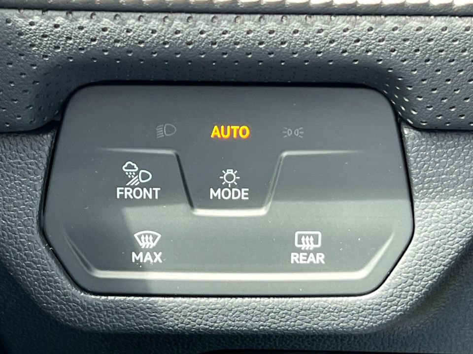 Used 2026 Volkswagen Atlas SE AWD/4WD image 18