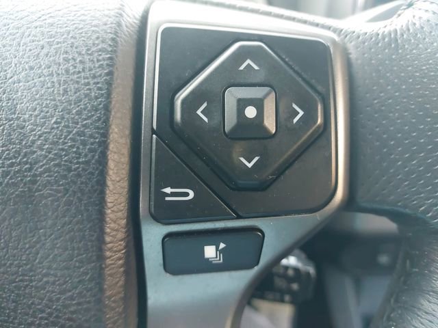 Used 2017 Toyota Tacoma SR5 w/ Tow Package image 18