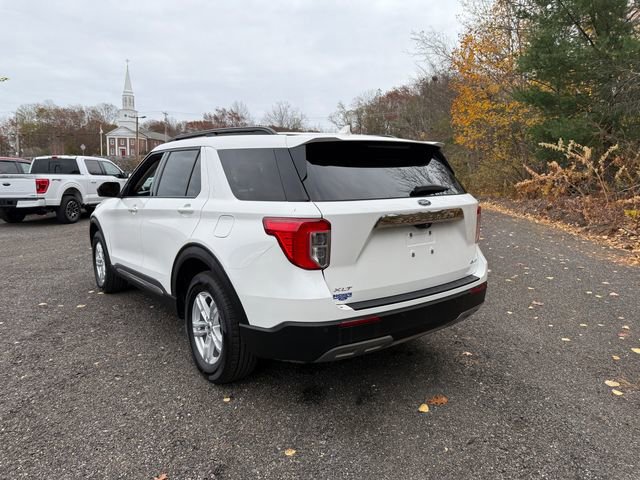 Certified 2023 Ford Explorer XLT w/ Equipment Group 202A image 8
