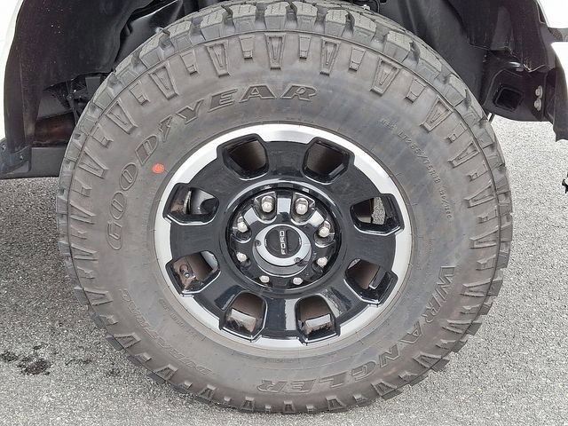 Certified 2026 Ford F250 Platinum w/ Tremor Off-Road Package image 8