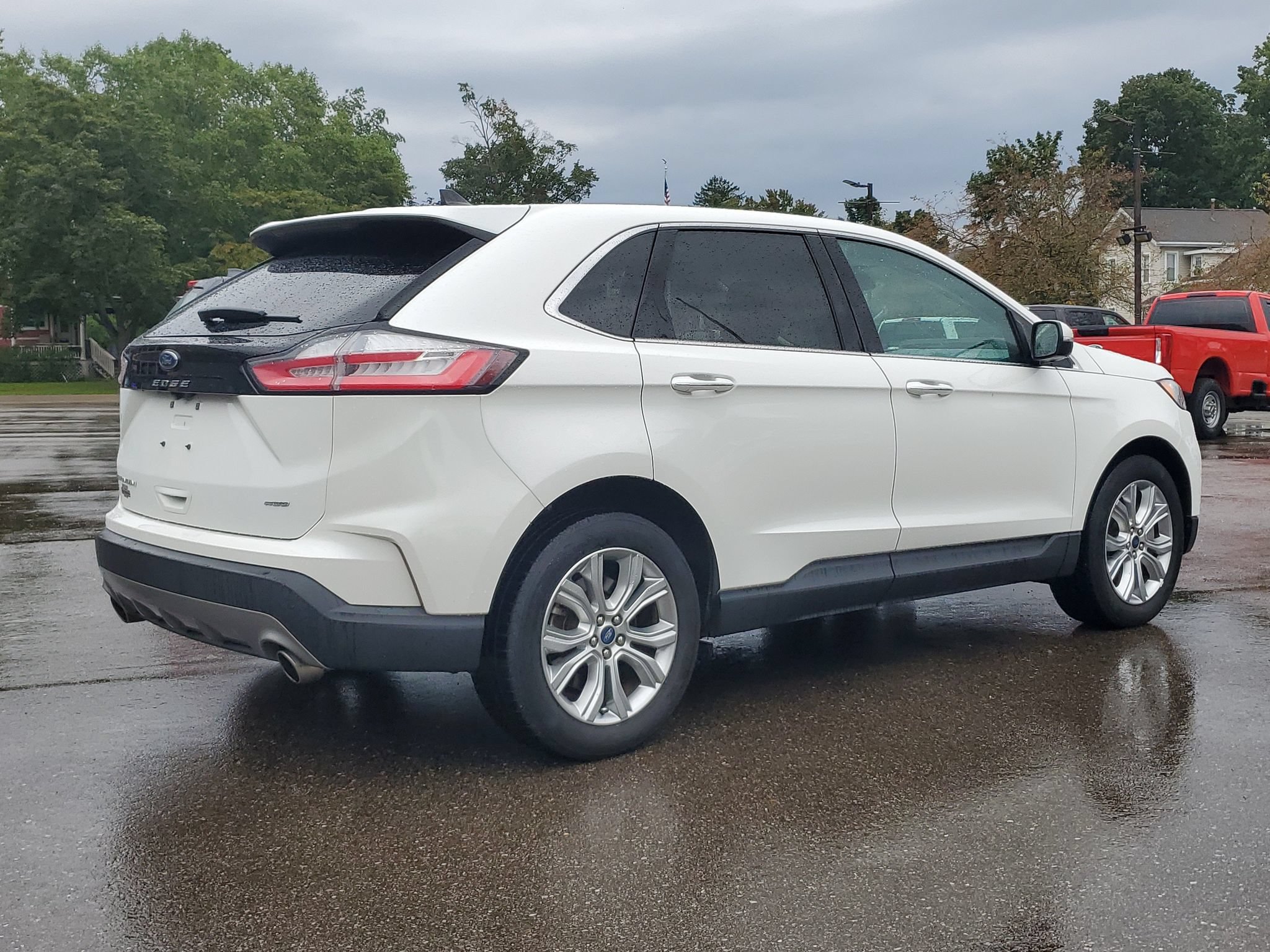 Certified 2021 Ford Edge Titanium AWD/4WD image 4