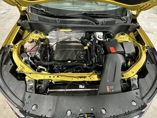 Used 2024 Chevrolet Trax RS w/ Sunroof Package FWD image 22