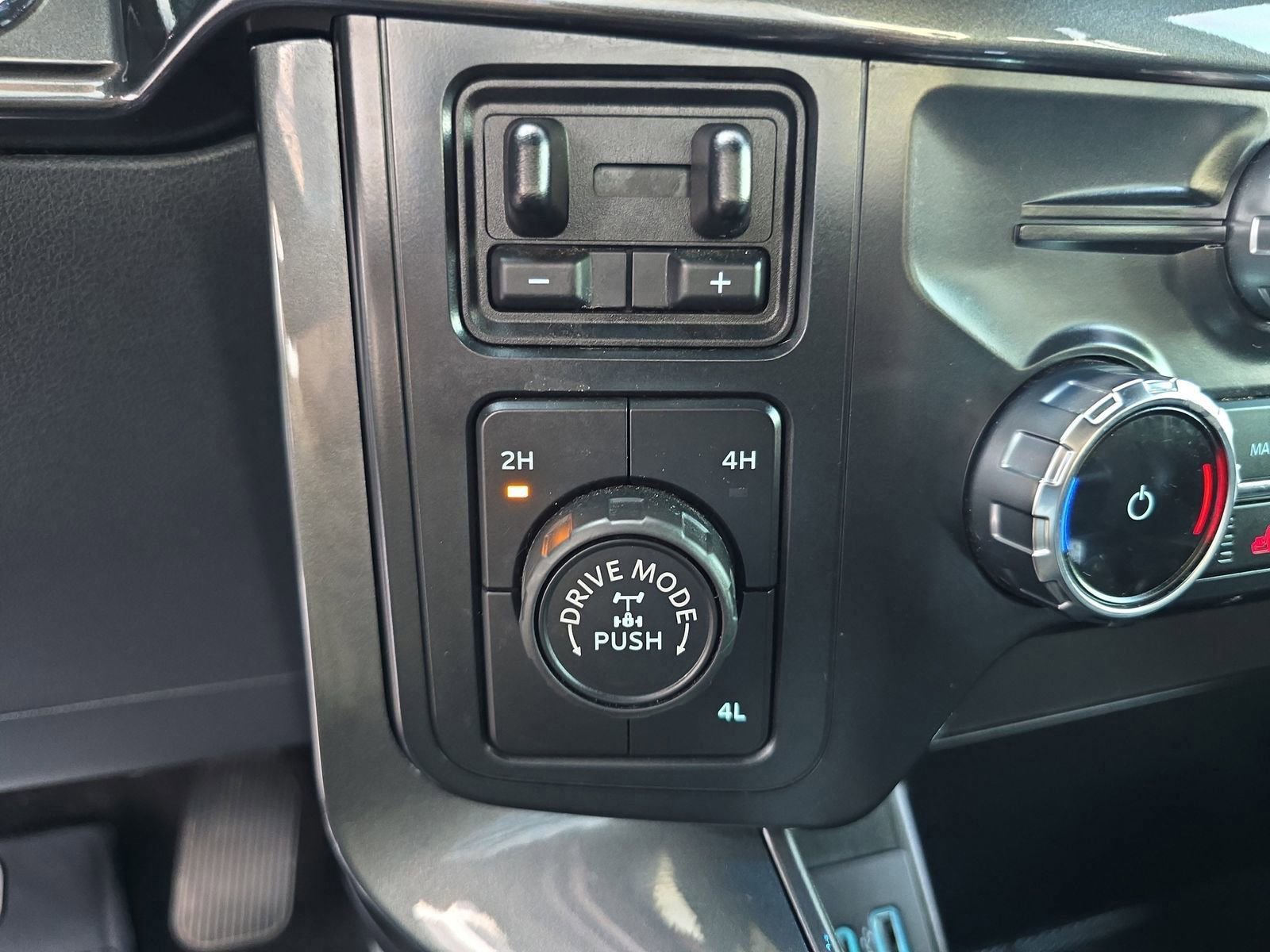 Certified 2022 Ford F150 Tremor w/ Equipment Group 401A Mid image 25