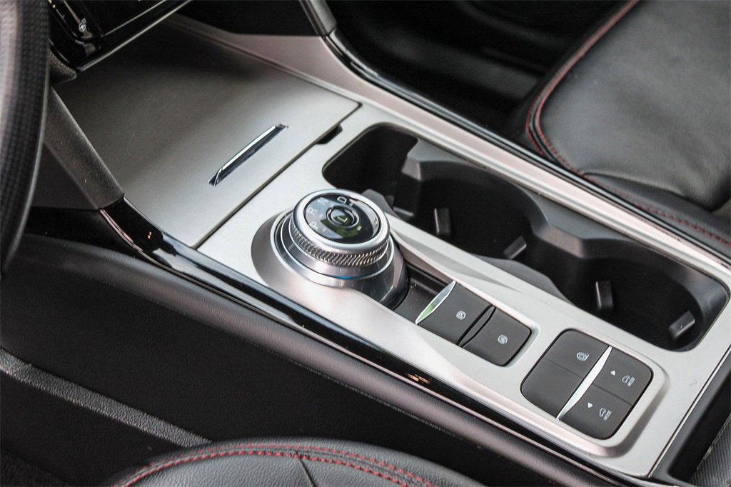 Certified 2022 Ford Explorer ST-Line w/ Class IV Trailer Tow Package image 25