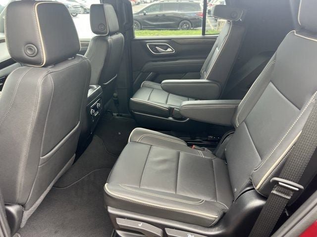 Used 2024 Chevrolet Tahoe Premier AWD/4WD image 32
