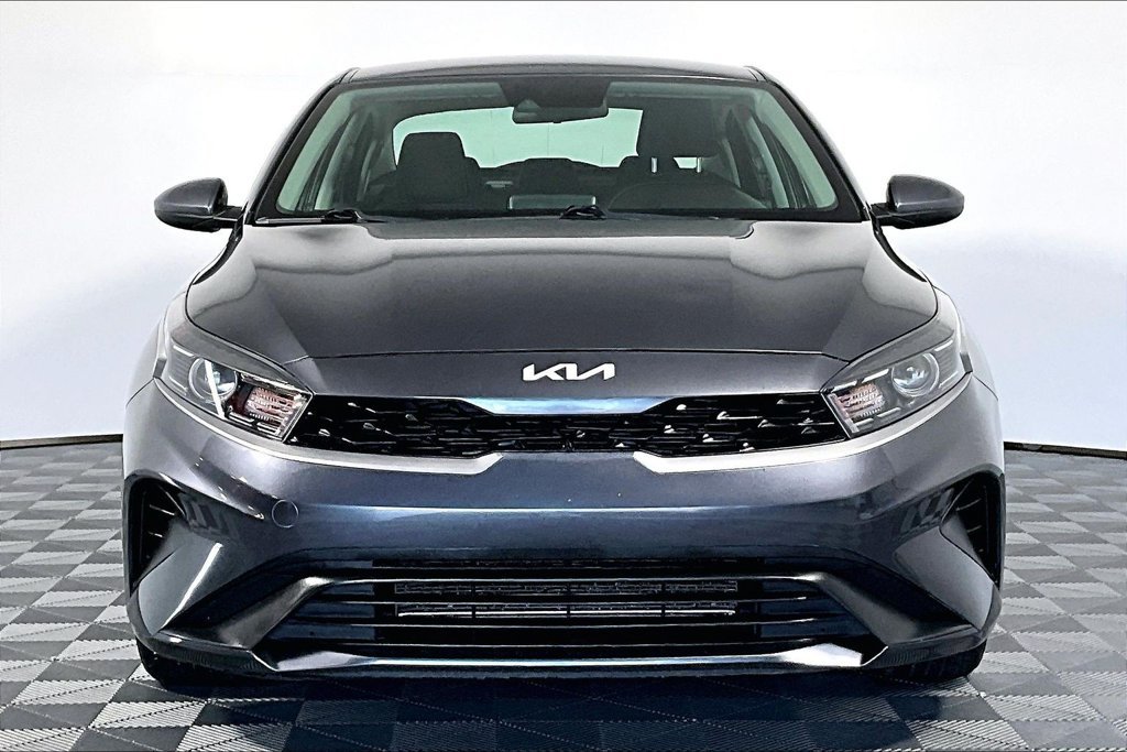 Used 2024 Kia Forte LXS FWD image 3