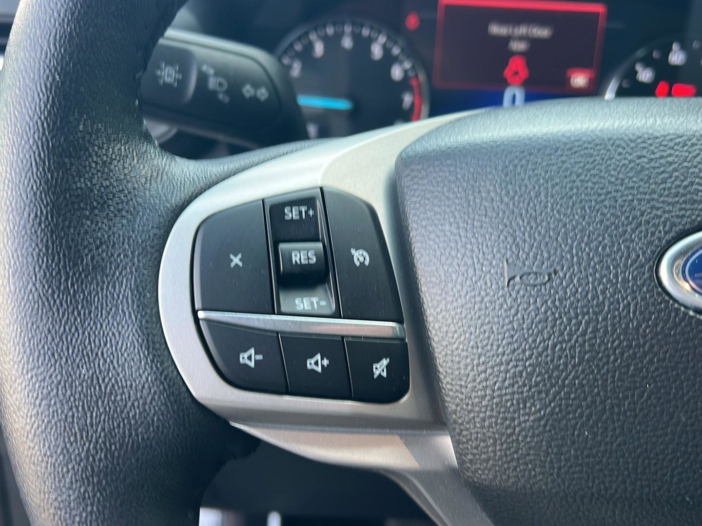 Certified 2023 Ford Explorer XLT image 20