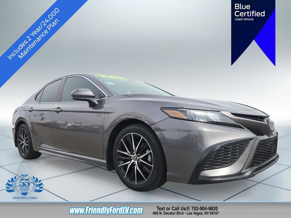 Used 2021 Toyota Camry SE w/ Carpet Mat Package (TMS)