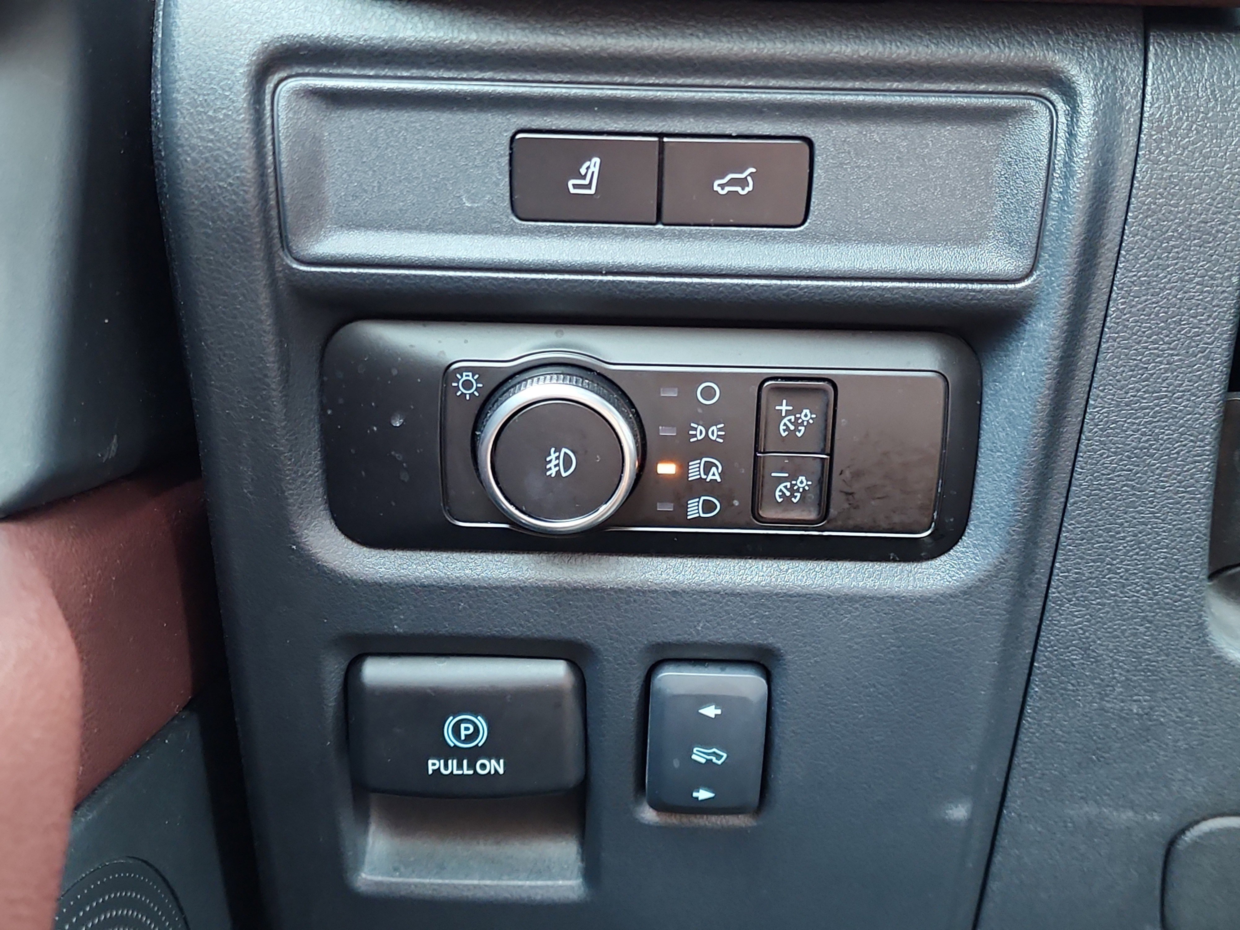 Certified 2023 Ford Expedition Limited image 29