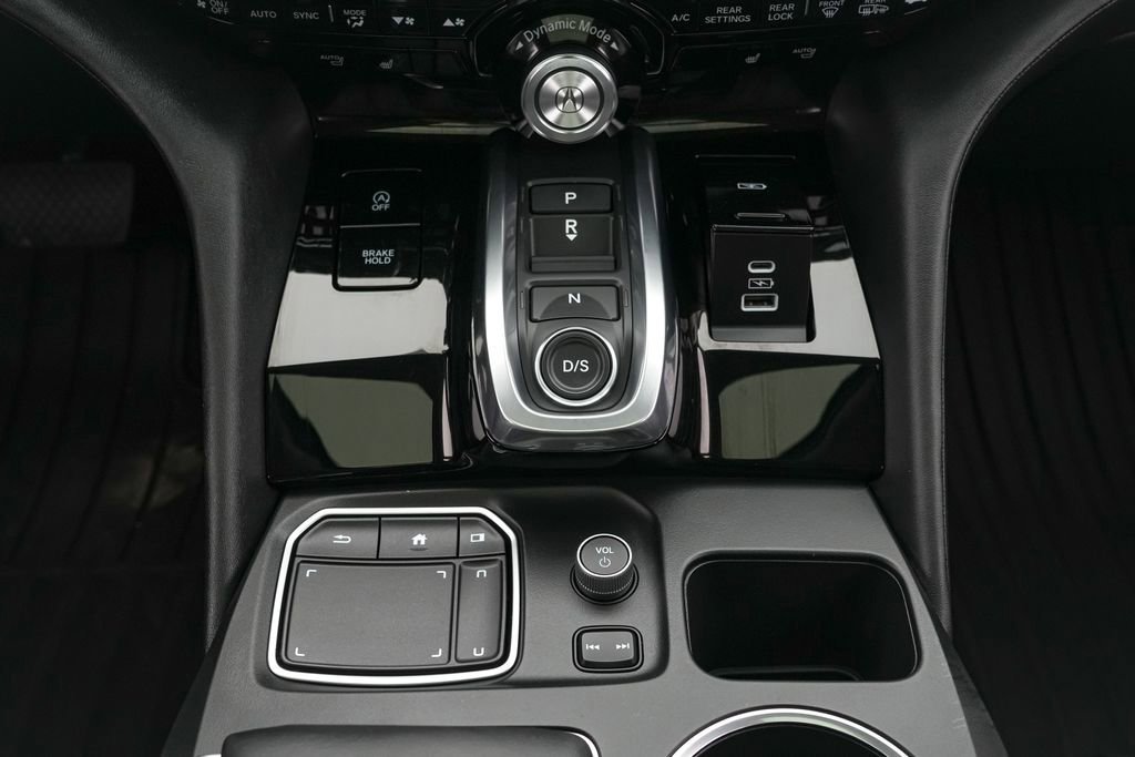 Used 2024 Acura MDX SH-AWD w/ Technology Package image 16