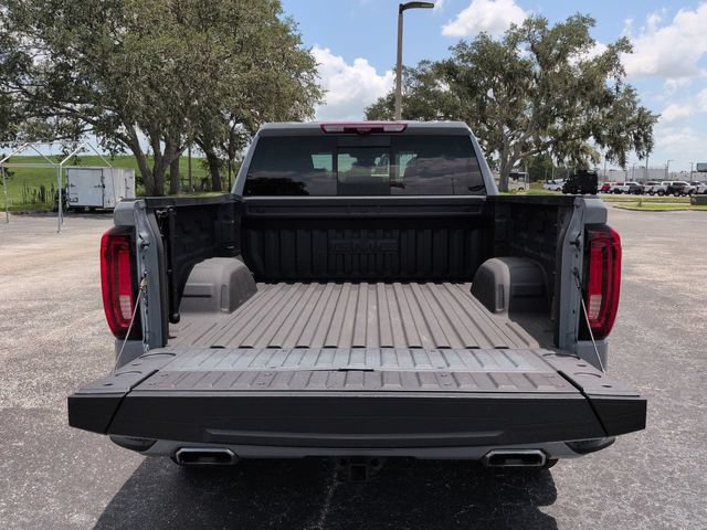 Used 2025 GMC Sierra 1500 AT4 w/ AT4 Premium Package AWD/4WD image 13