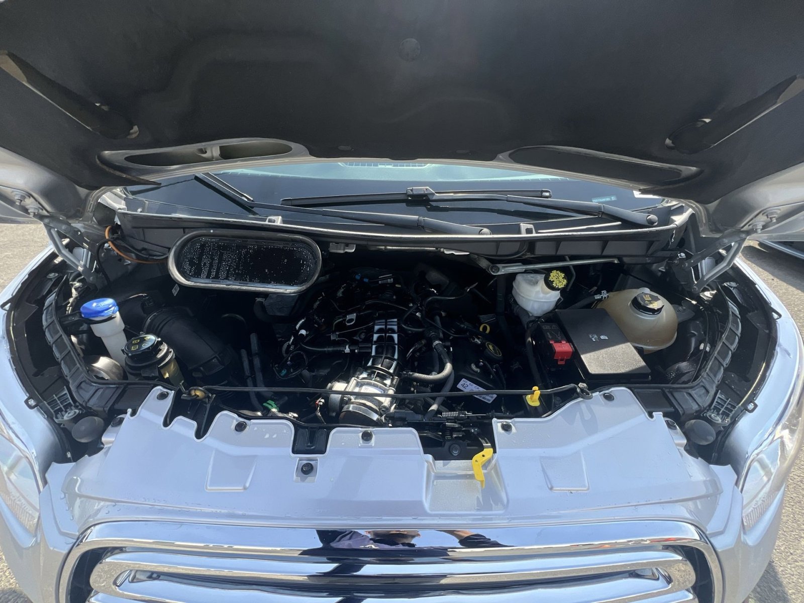 Certified 2018 Ford Transit 150 XLT image 28