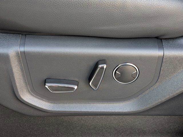 Certified 2024 Ford Expedition Limited image 17