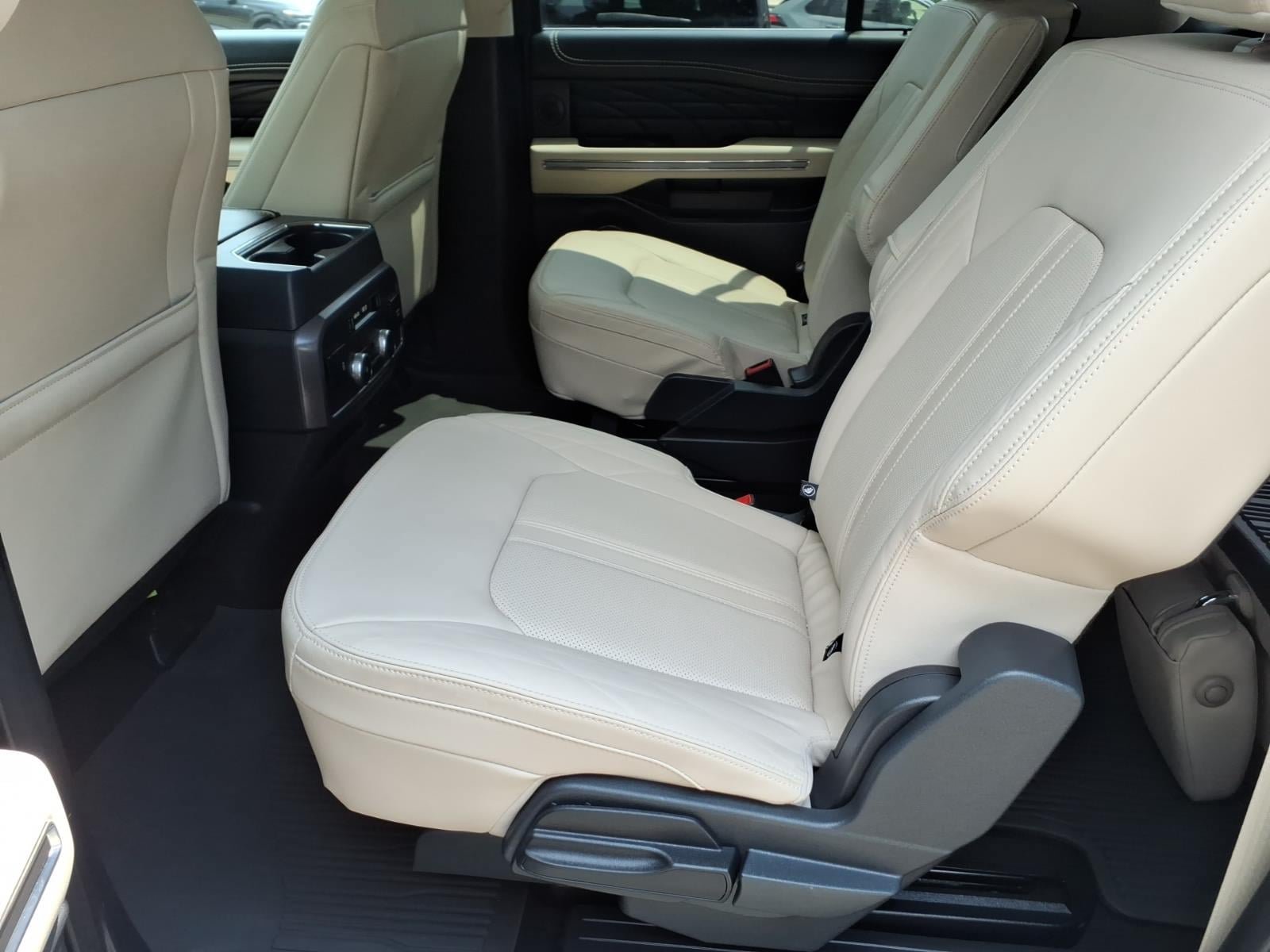 Certified 2024 Ford Expedition Max Platinum AWD/4WD image 14