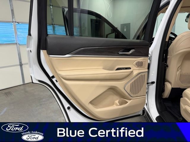 Used 2022 Jeep Grand Cherokee L Limited AWD/4WD image 26