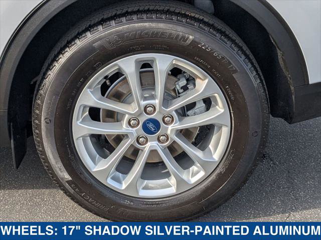 Certified 2022 Ford Escape SE image 9