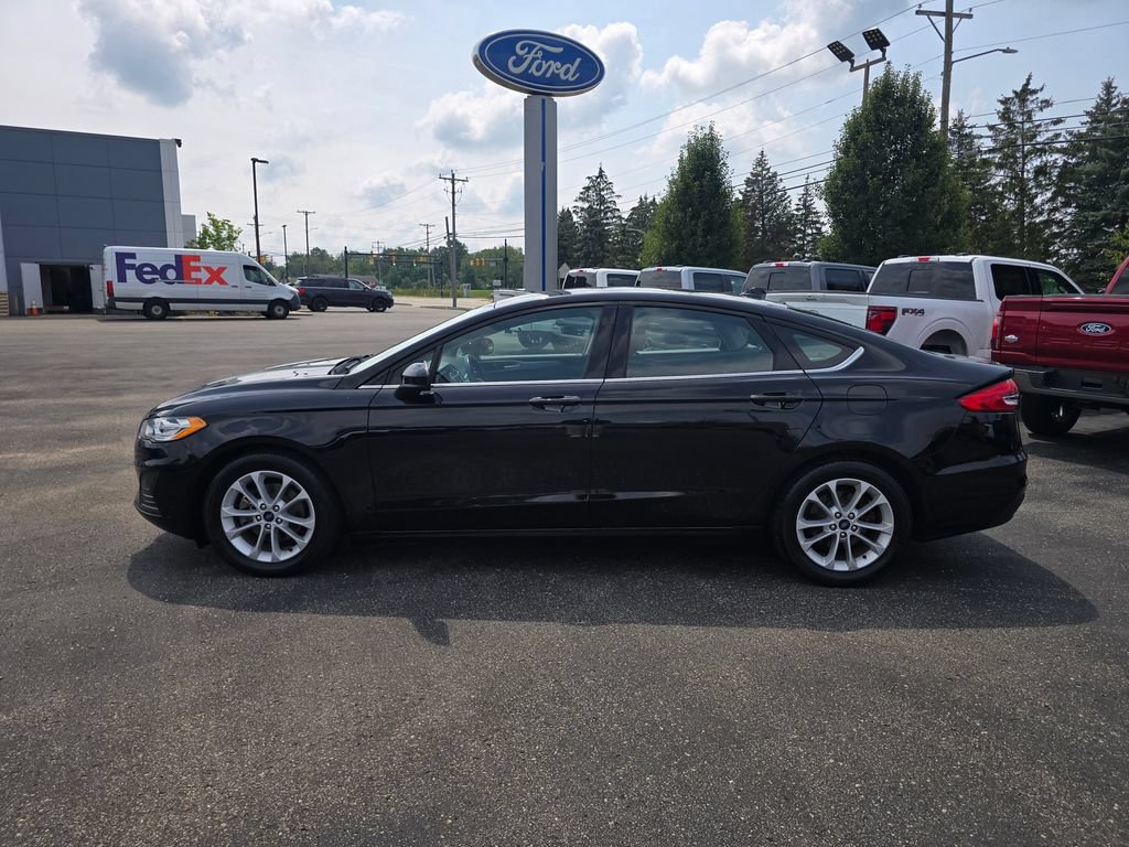 Certified 2020 Ford Fusion SE FWD image 2