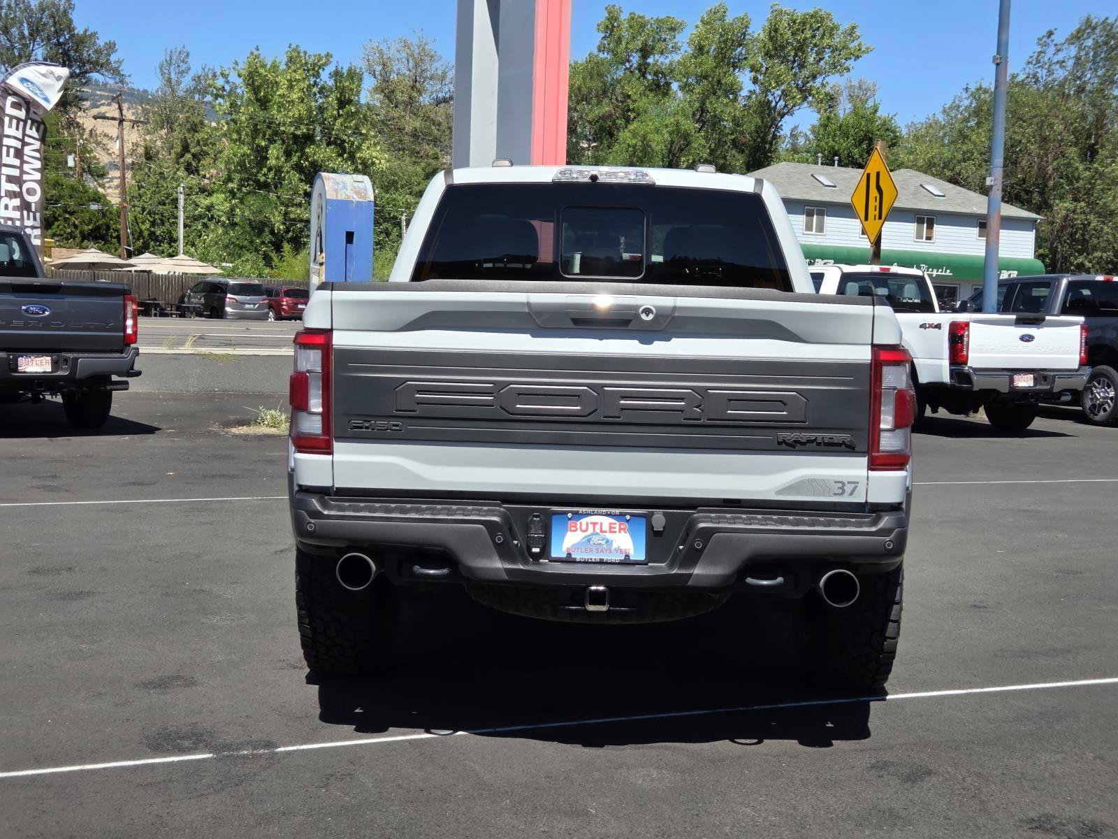 Certified 2023 Ford F150 Raptor w/ Raptor 37 Performance Package AWD/4WD image 6