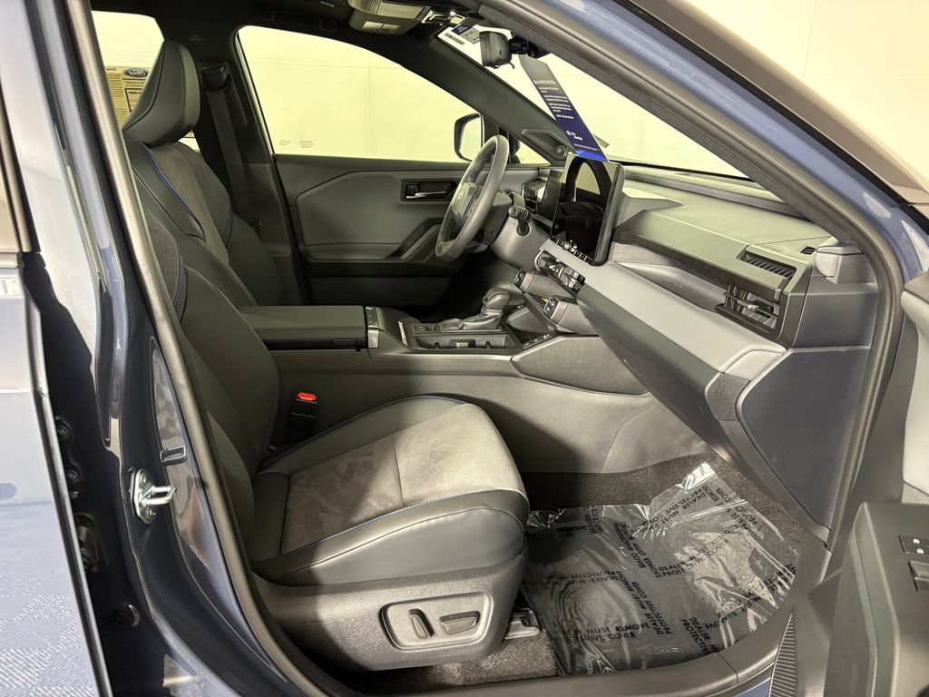 Used 2026 Toyota RAV4 XSE w/ Panoramic Sun Roof Package AWD/4WD image 36