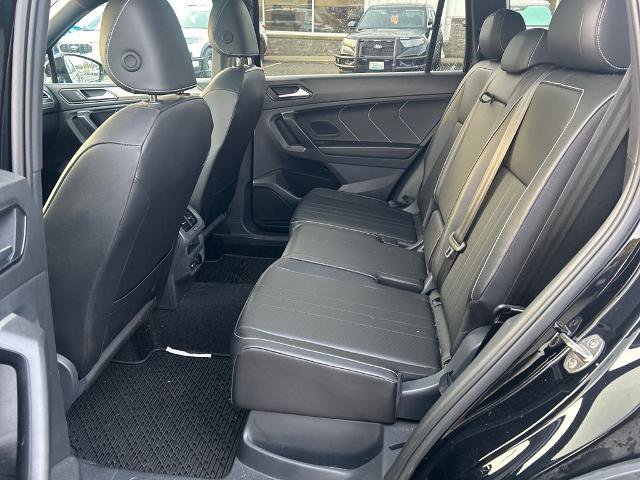 Used 2024 Volkswagen Tiguan SE R-Line image 30