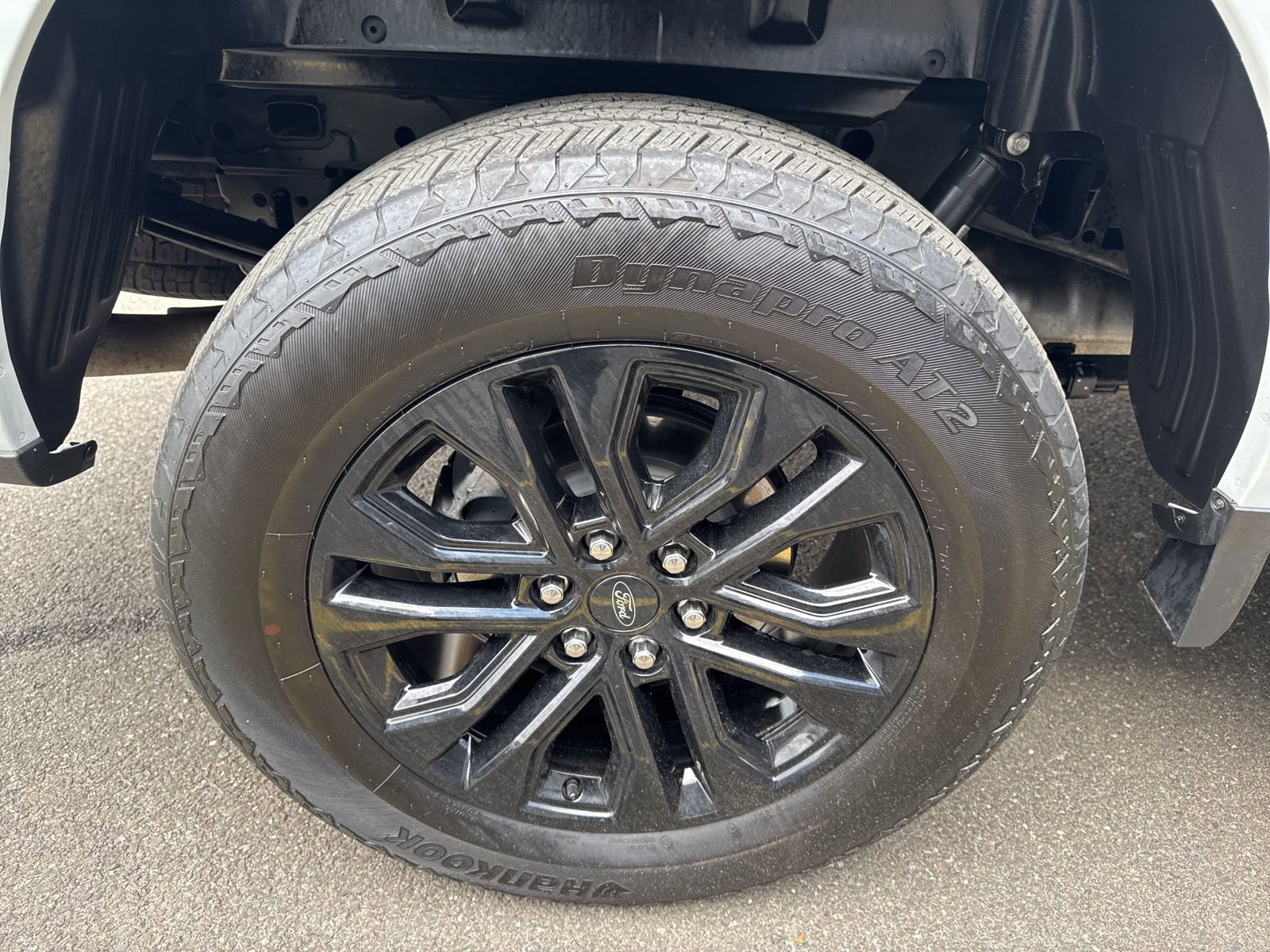 Certified 2024 Ford F150 Lariat w/ FX4 Off-Road Package image 29