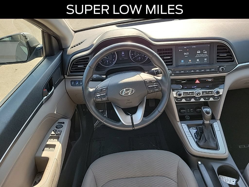 Used 2020 Hyundai Elantra Value Edition FWD image 9