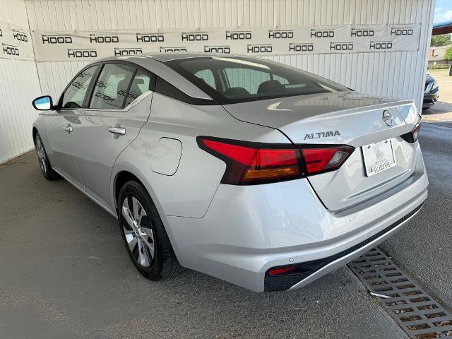 Used 2024 Nissan Altima 2.5 S FWD image 2